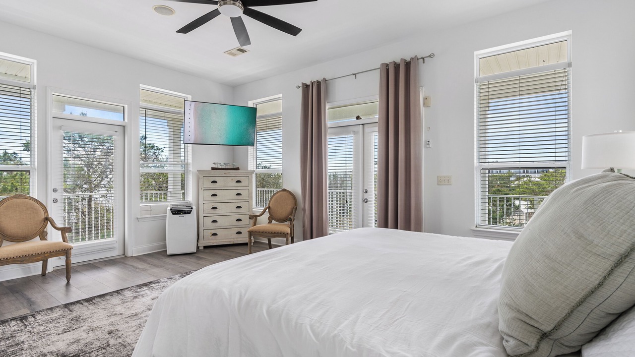 Photo of Bedroom in White's Gulfview