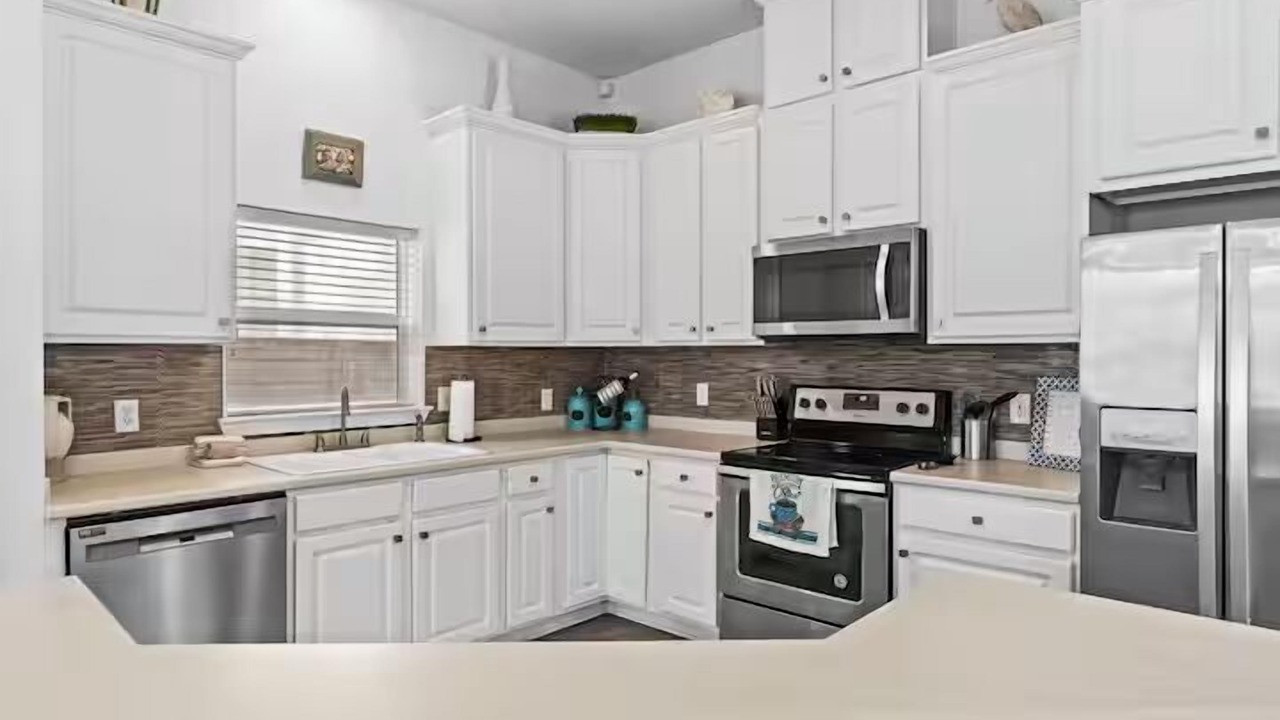 Photo of Kitchen in White's Gulfview