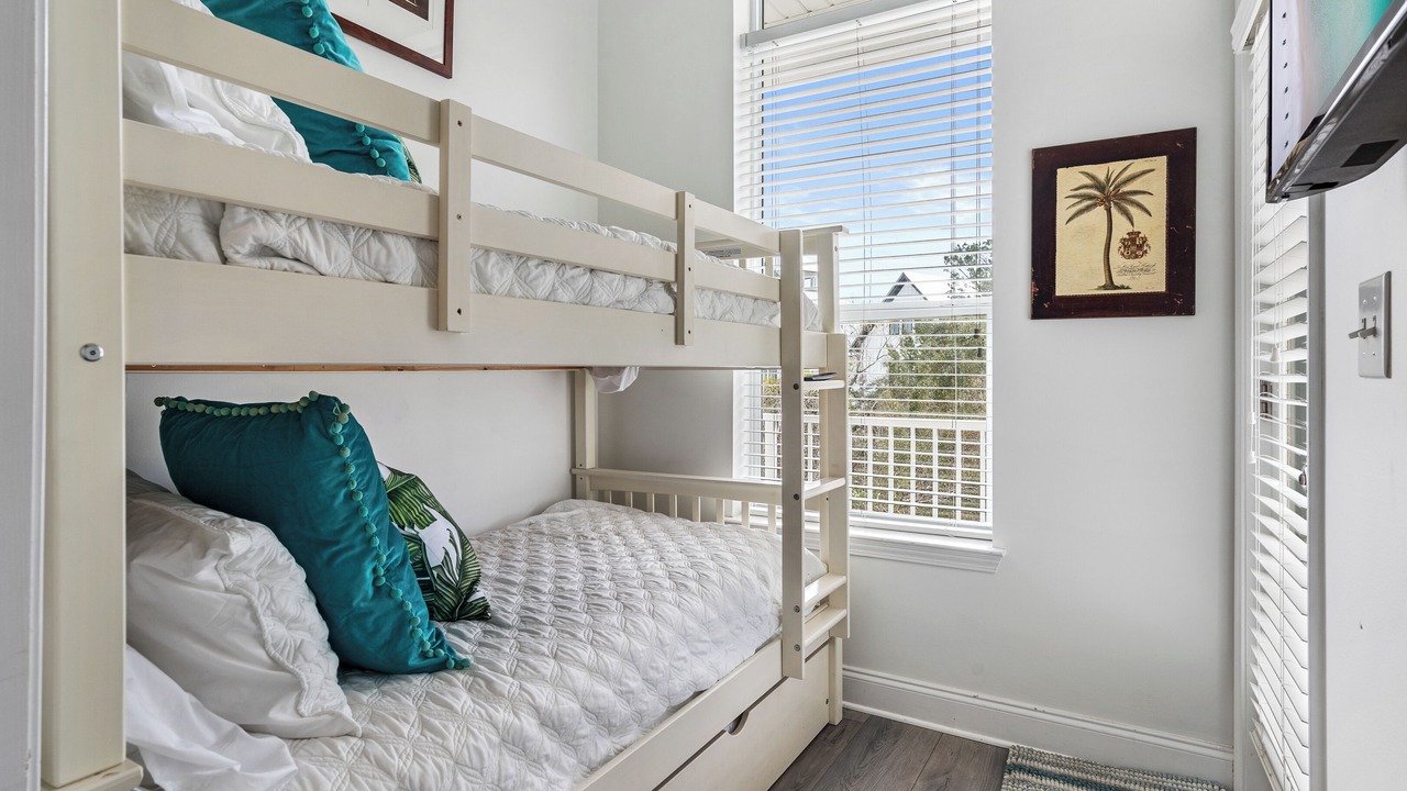 Photo of Bedroom in White's Gulfview