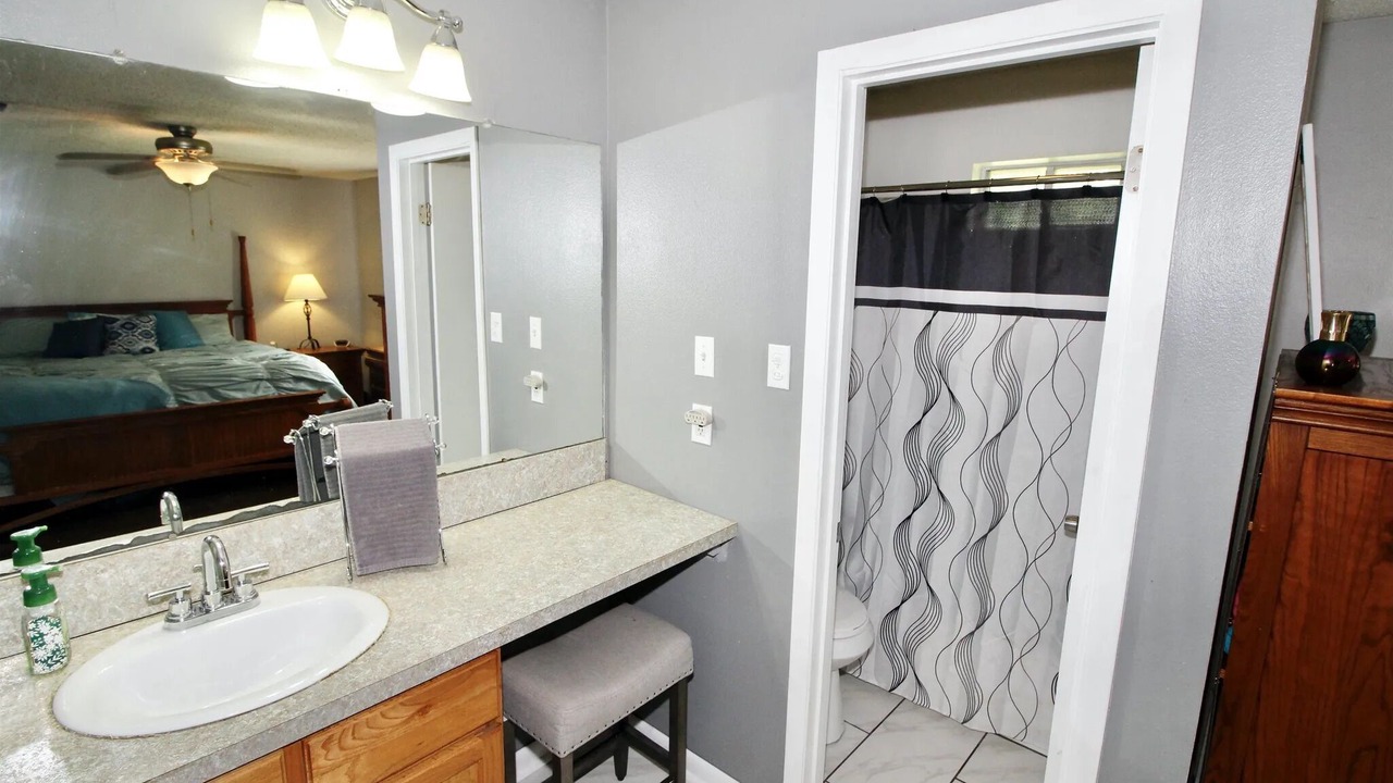 Photo of Bathroom in Claiborne