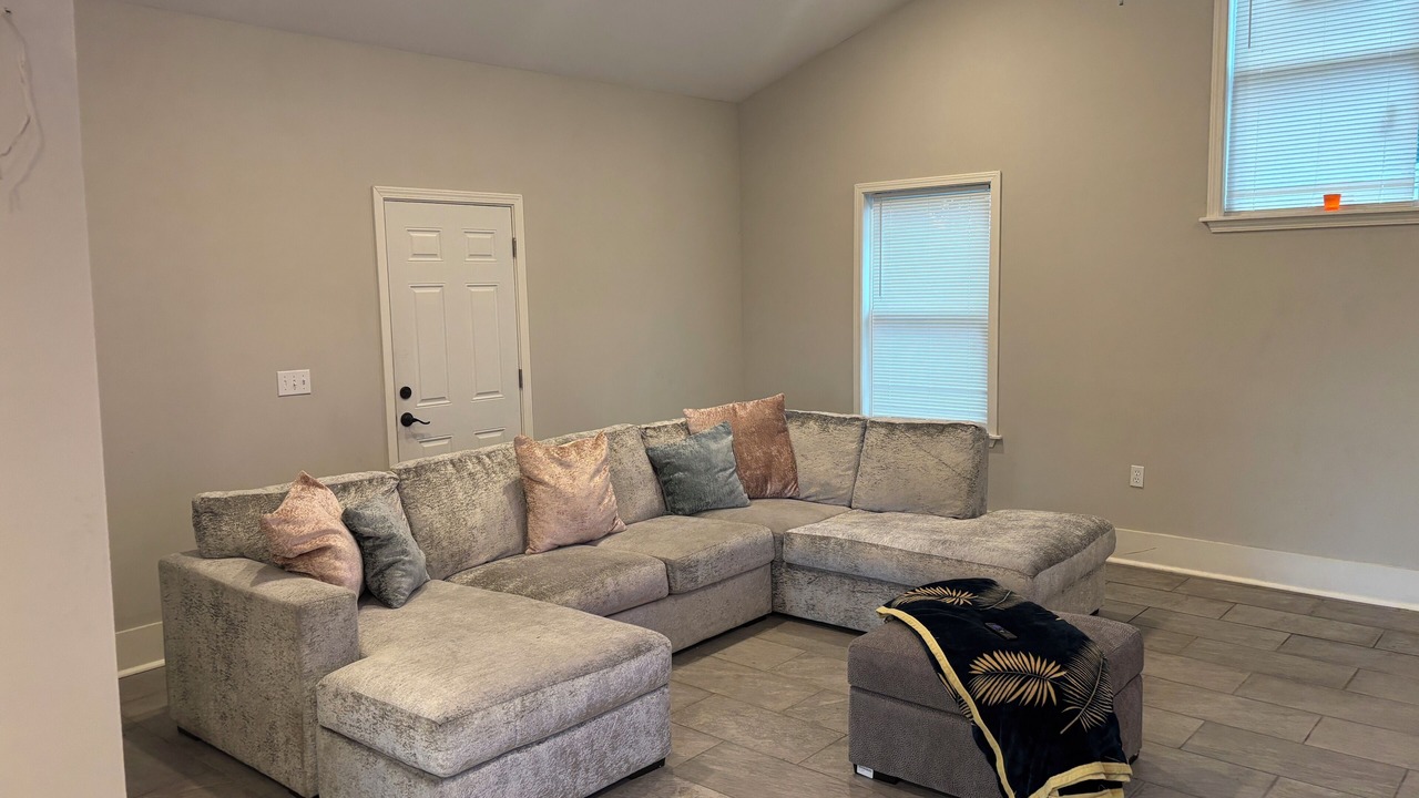Photo of Livingroom in Kenner - Louis Armstrong International Airport