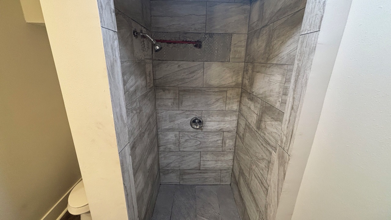 Photo of Bathroom in Kenner - Louis Armstrong International Airport