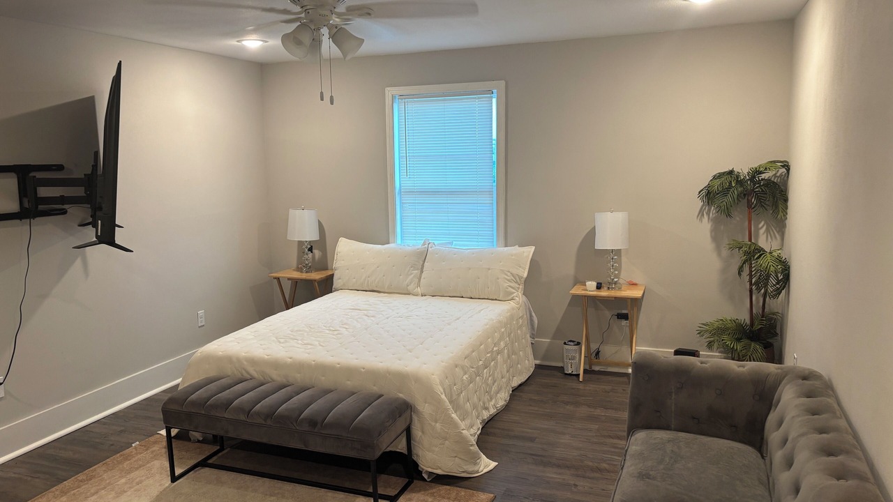 Photo of Bedroom in Kenner - Louis Armstrong International Airport
