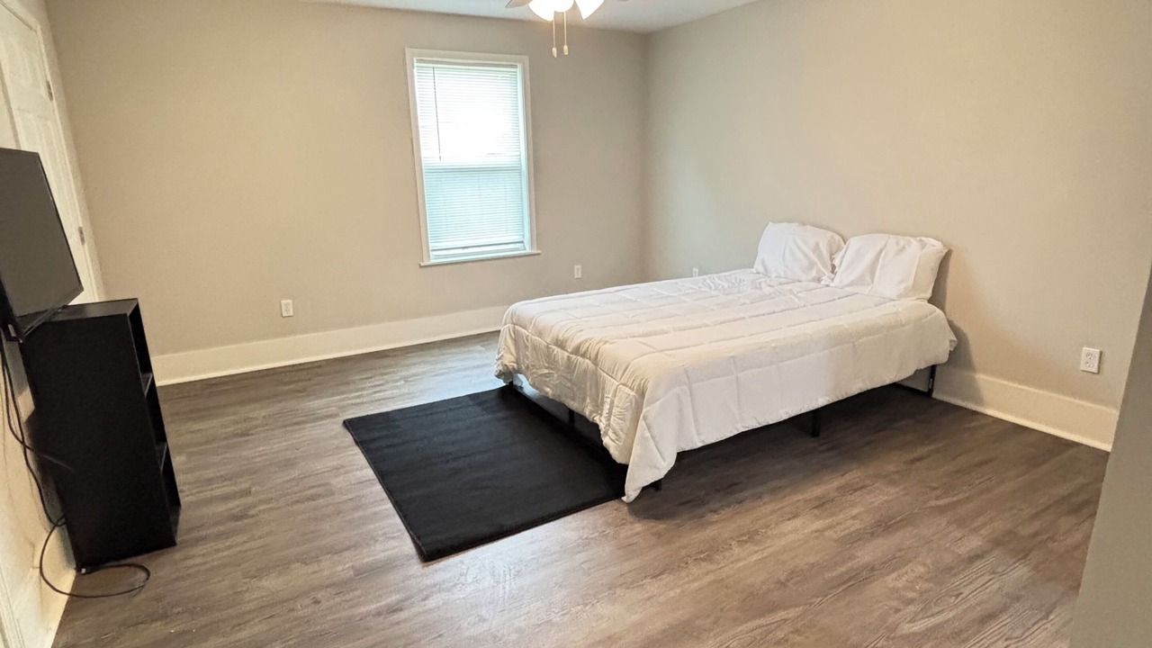 Photo of Bedroom in Kenner - Louis Armstrong International Airport
