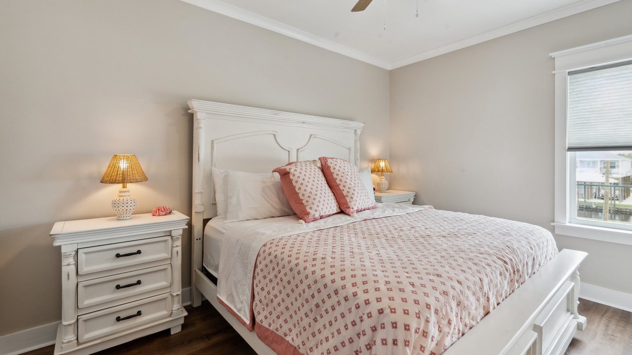 Photo of Bedroom in Shoreline Park