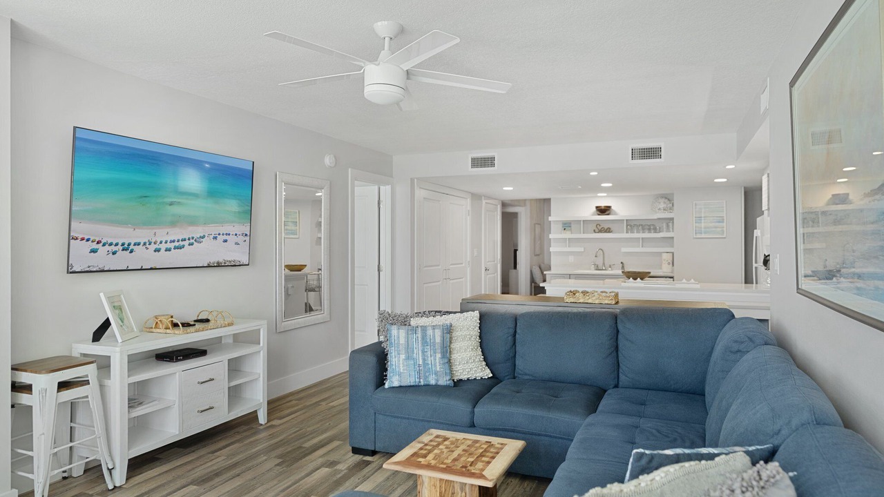 Photo of Livingroom in North West Florida