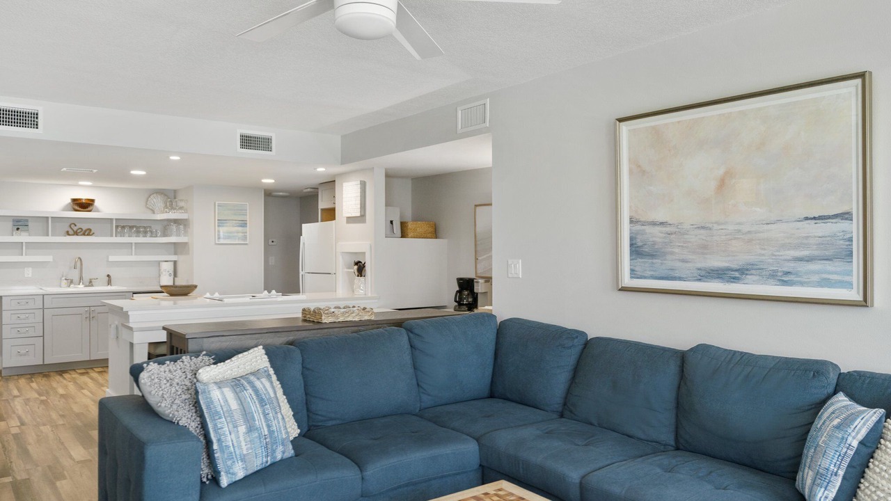 Photo of Livingroom in North West Florida