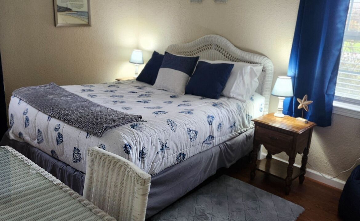 Photo of Bedroom in Long Beach