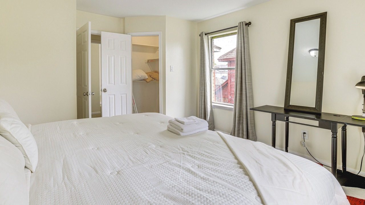 Photo of Bedroom in Clodine