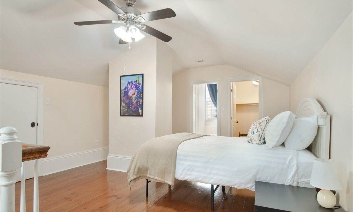 Photo of Bedroom in Uptown Historic District
