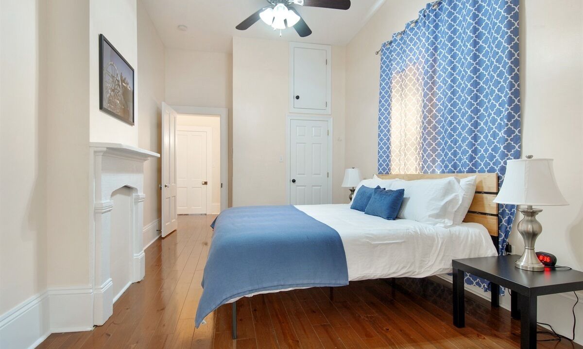 Photo of Bedroom in Uptown Historic District