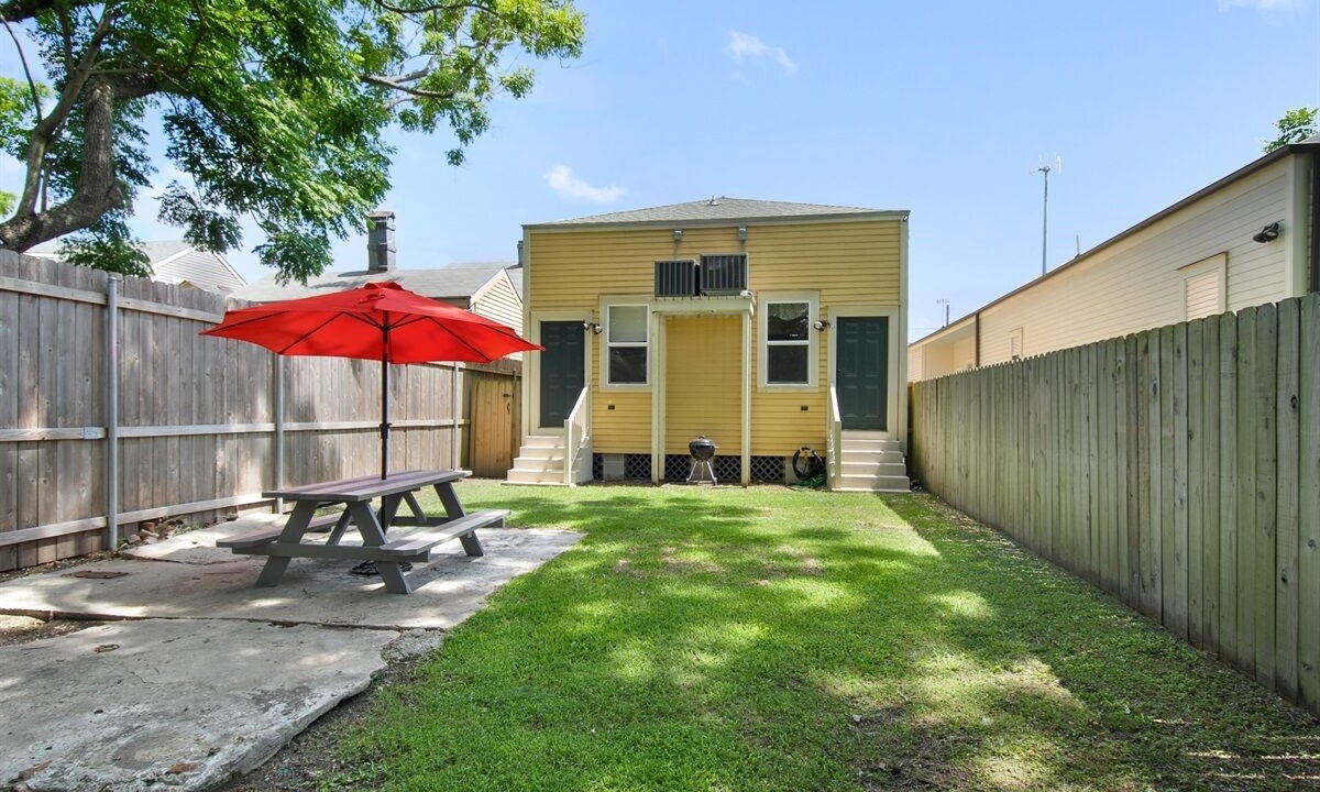 Photo of Outdoor in Uptown Historic District