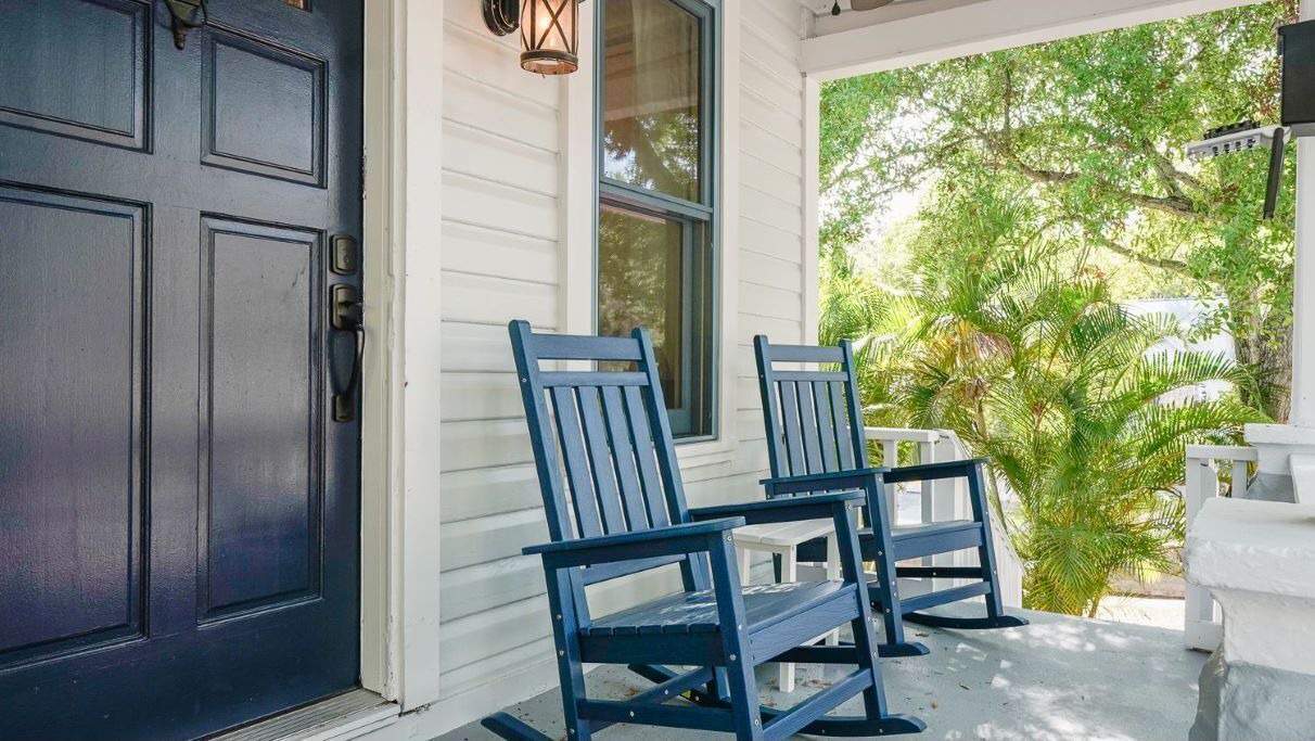 Photo of Patio Balcony in Bartlett Park