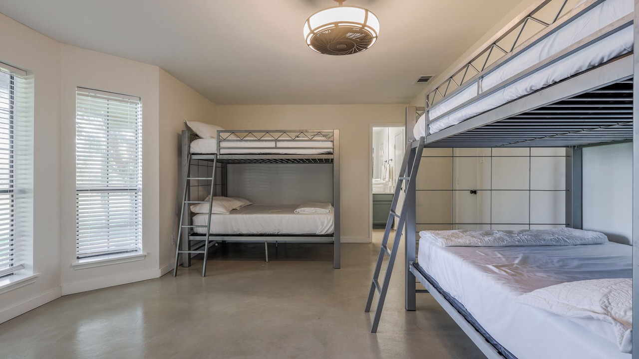 Photo of Bedroom in Eureka