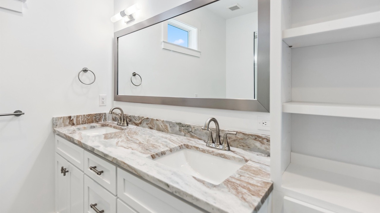 Photo of Bathroom in Thomas Drive