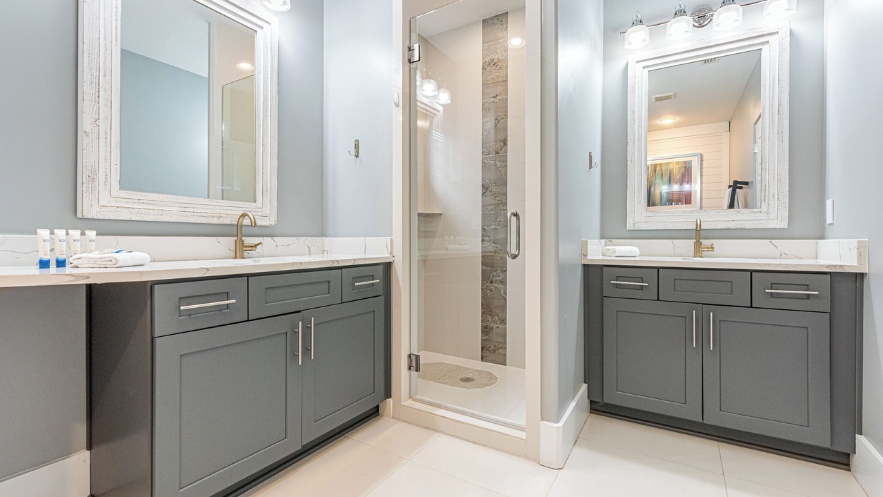 Photo of Bathroom in Villa Lago
