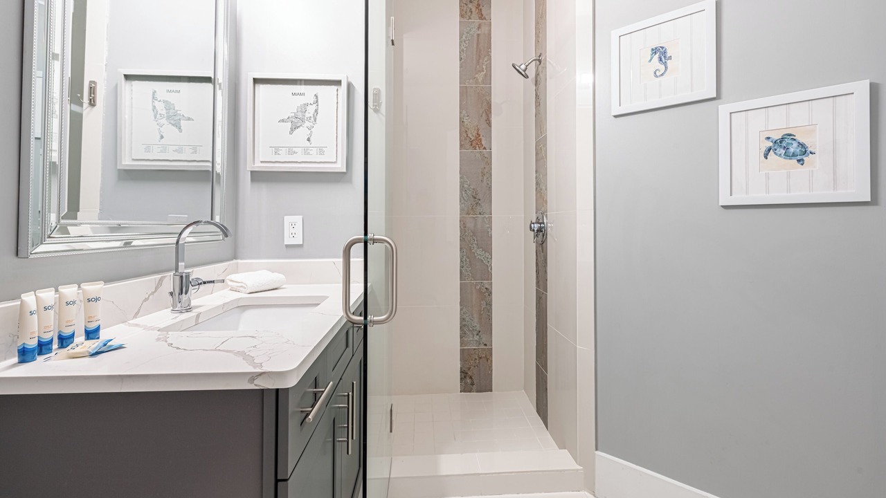 Photo of Bathroom in Villa Lago