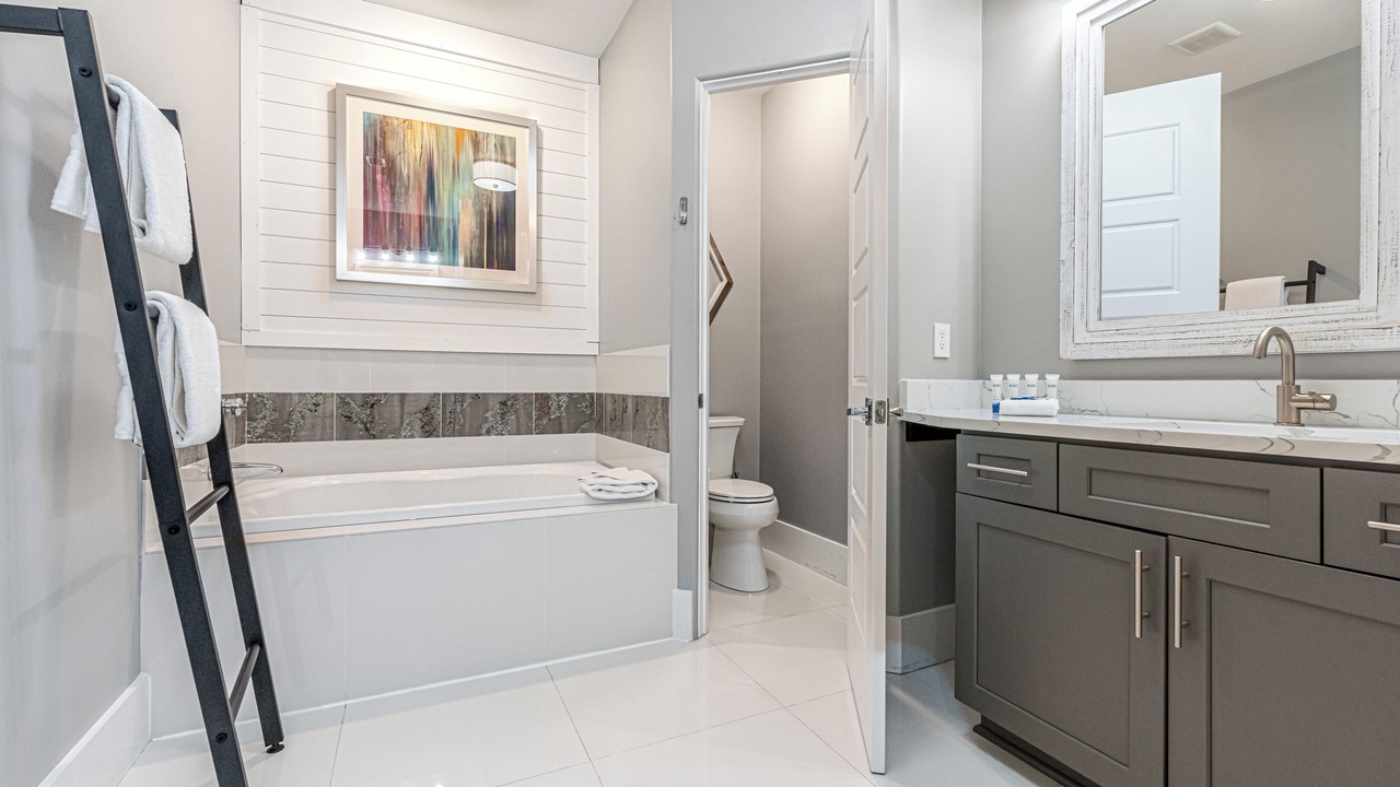 Photo of Bathroom in Villa Lago