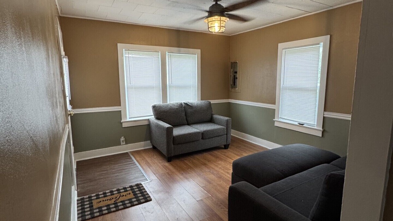 Photo of Livingroom in Sulphur