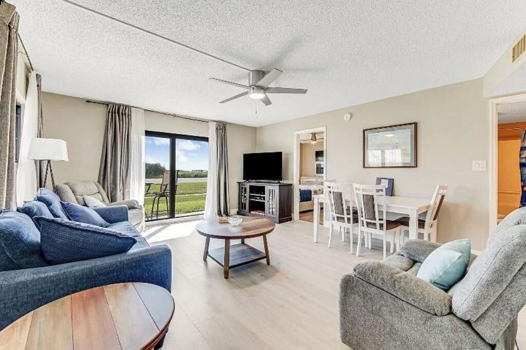 Photo of Livingroom in Avalon by the Sea