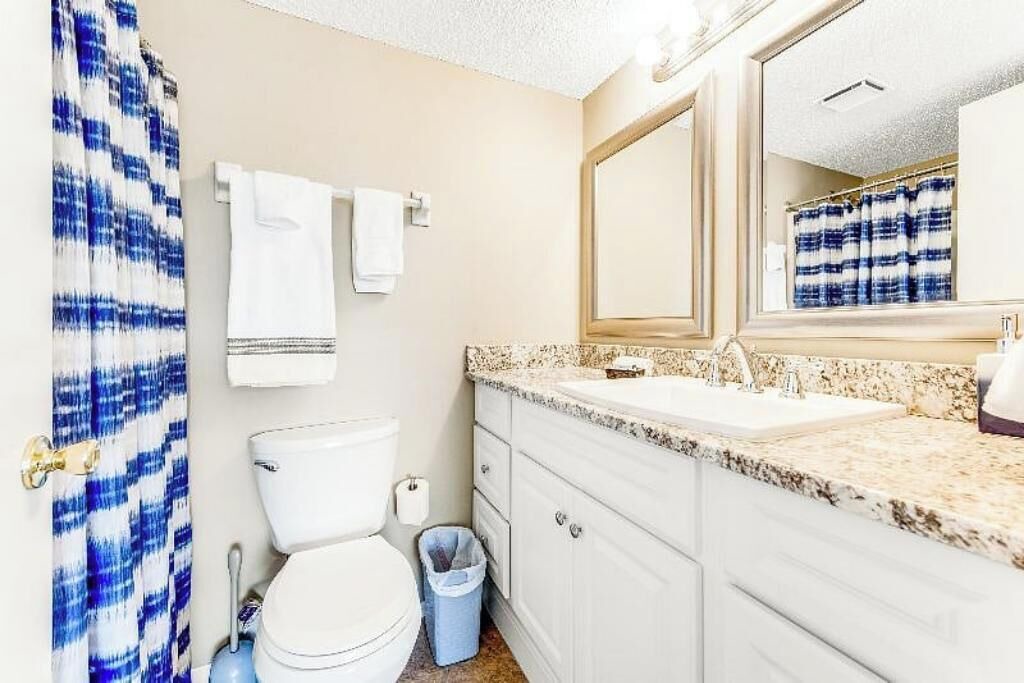 Photo of Bathroom in Avalon by the Sea