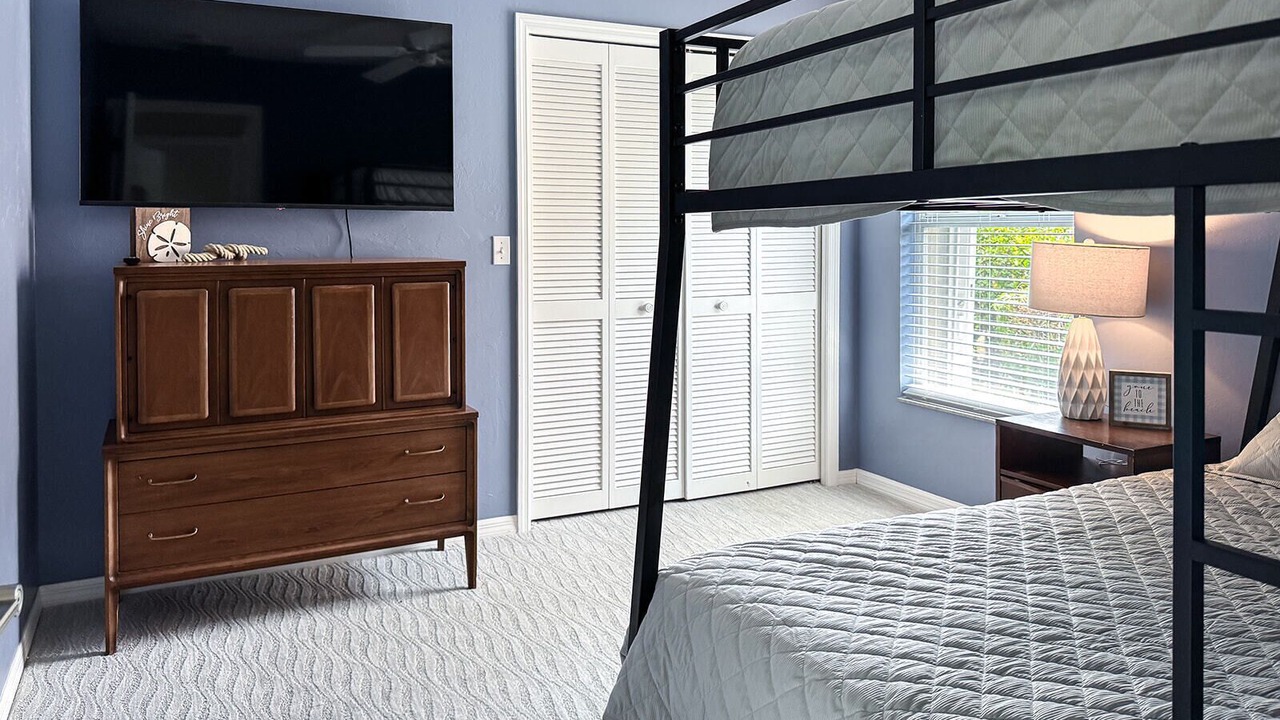 Photo of Bedroom in Crown Pointe