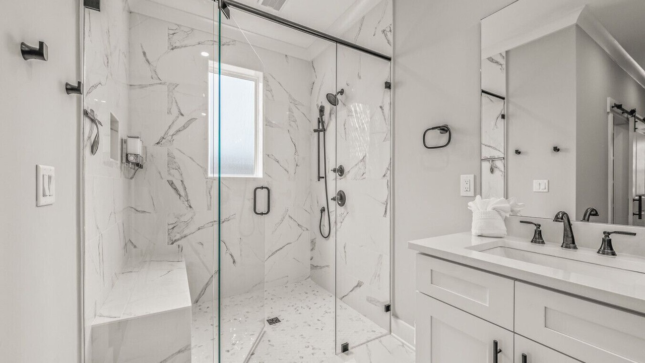 Photo of Bathroom in Navarre