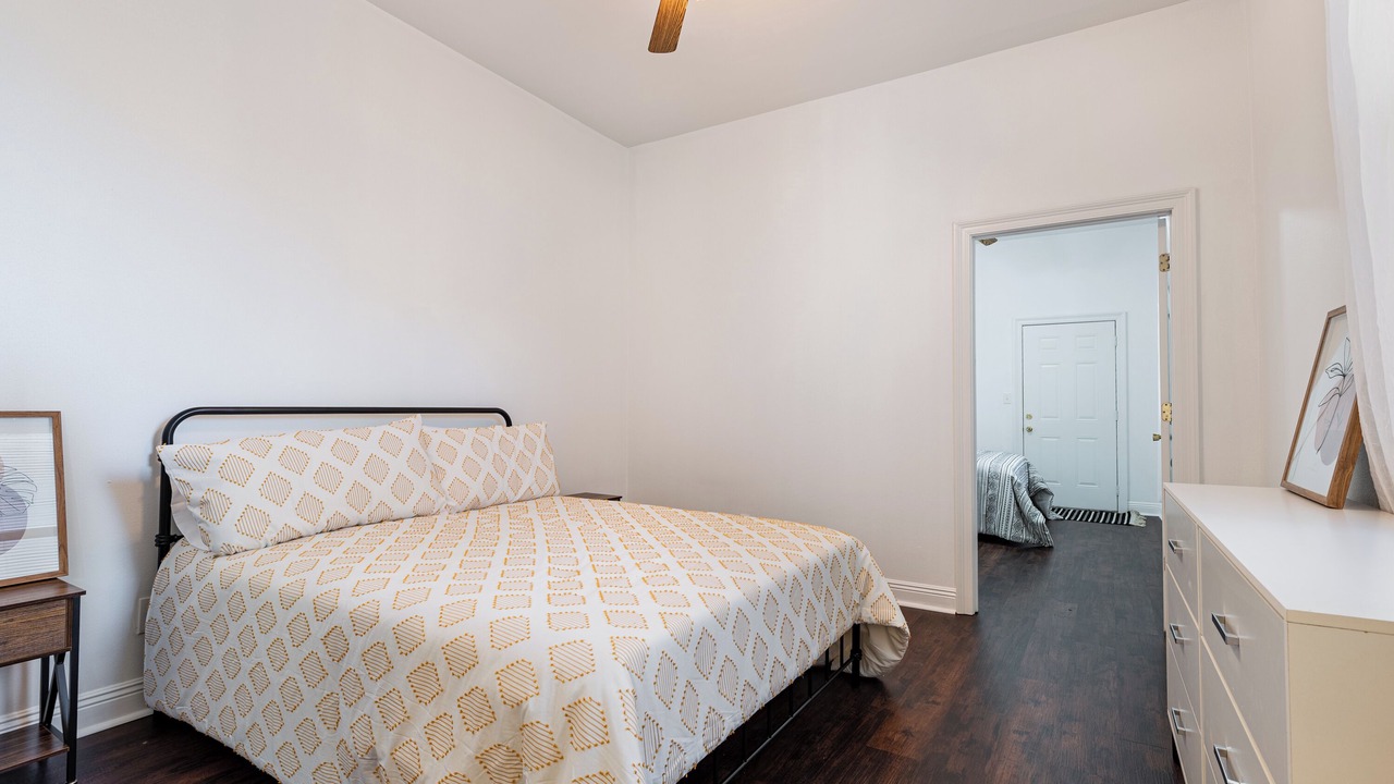 Photo of Bedroom in Mid-City