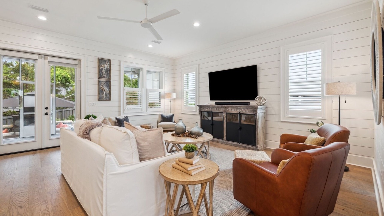 Photo of Livingroom in Gulfview Heights