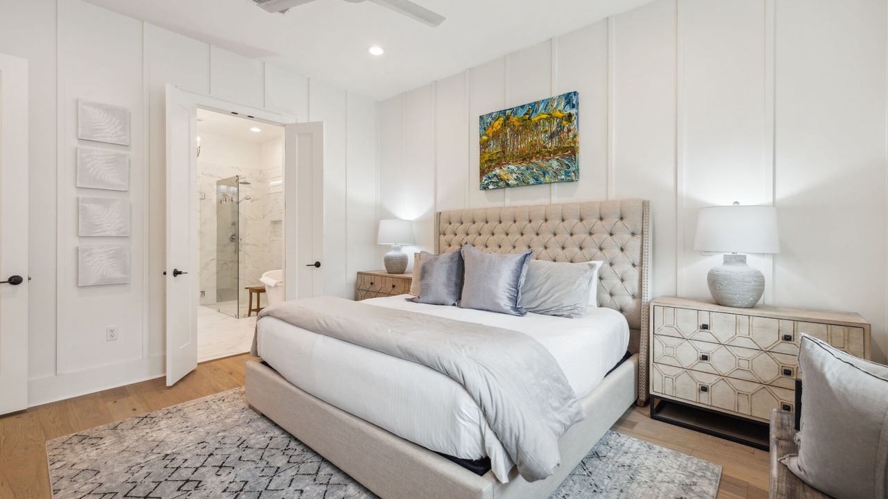 Photo of Bedroom in Gulfview Heights