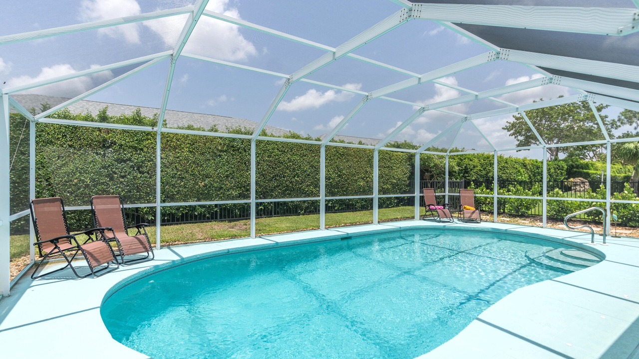 Photo of Outdoor in Crown Pointe