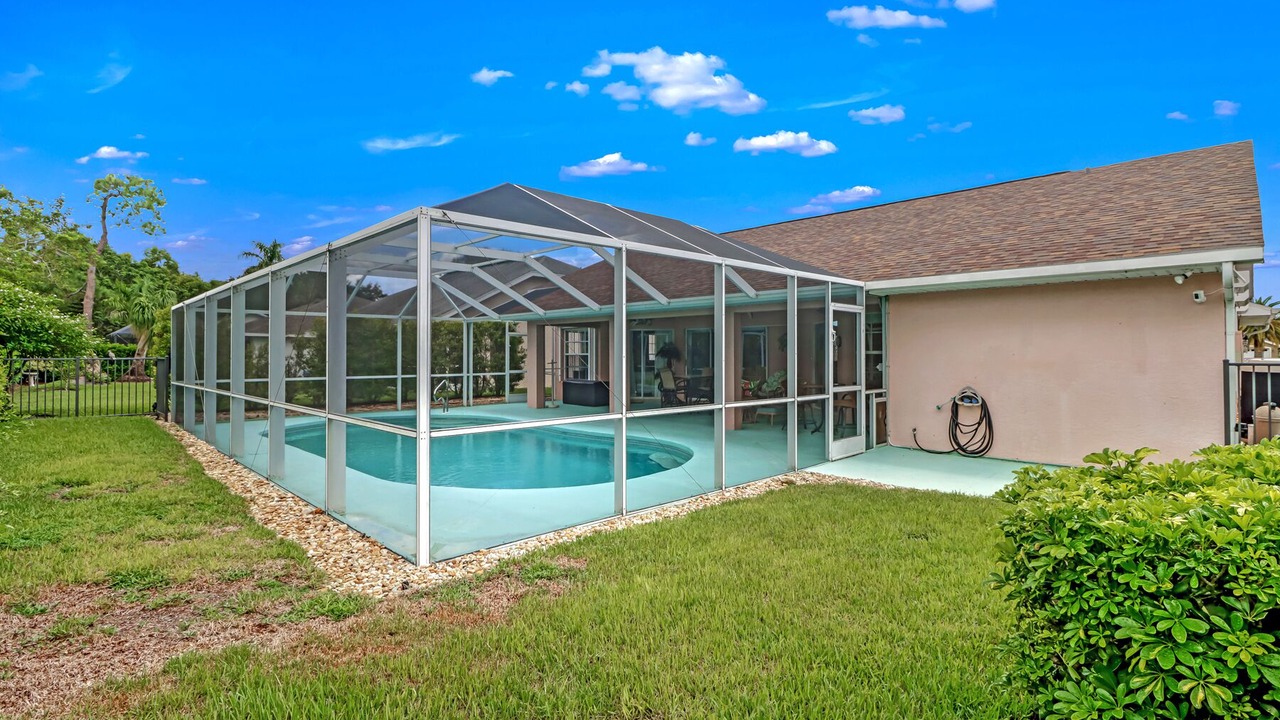 Photo of Outdoor in Crown Pointe