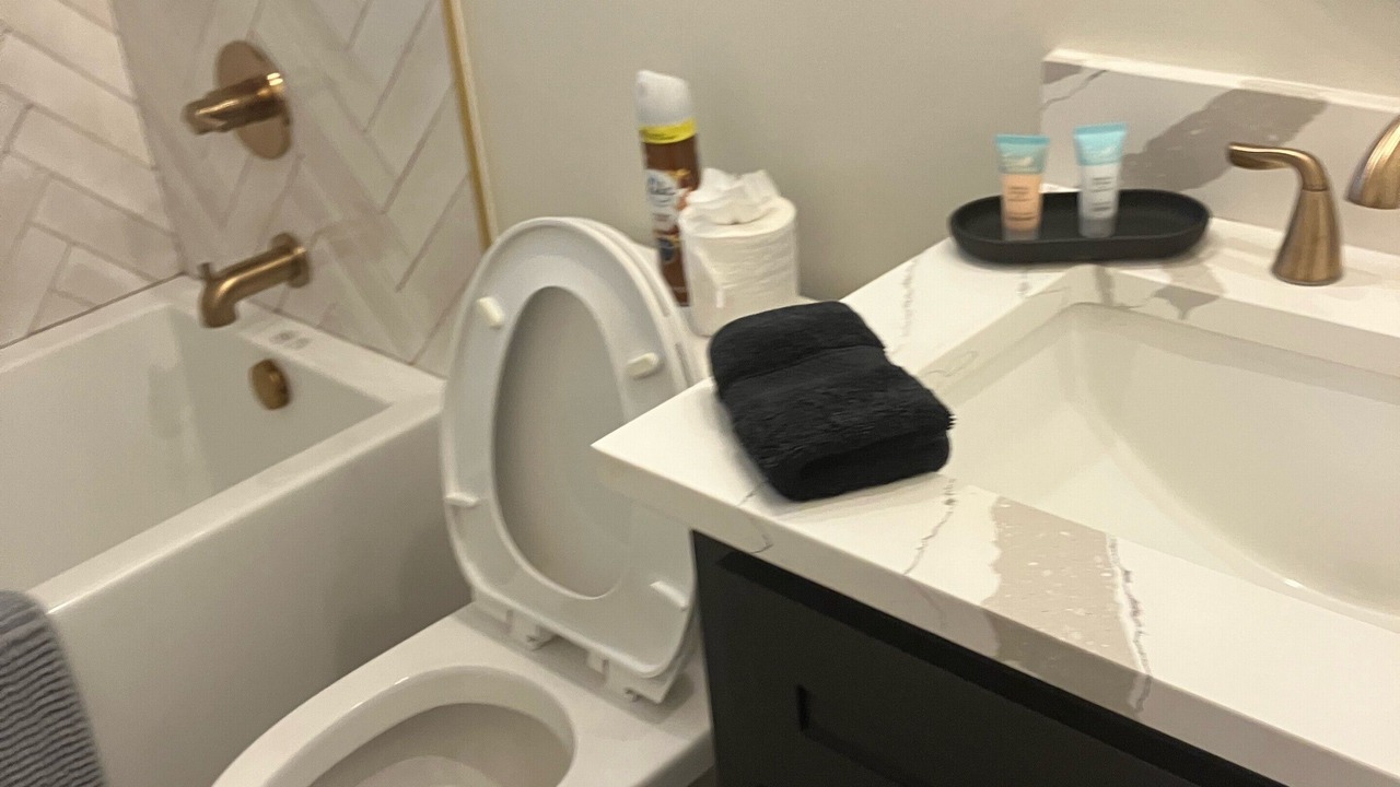 Photo of Bathroom in Highlands - Perkins