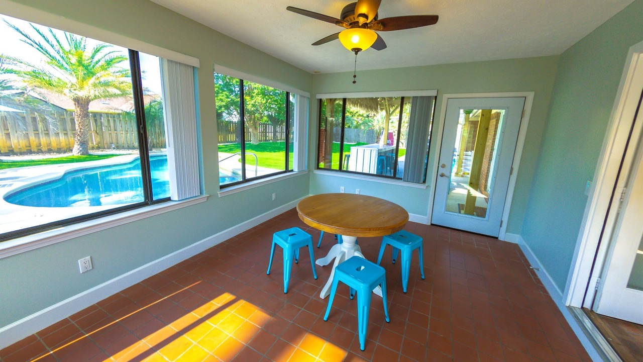 Photo of Outdoor in Thomas Drive