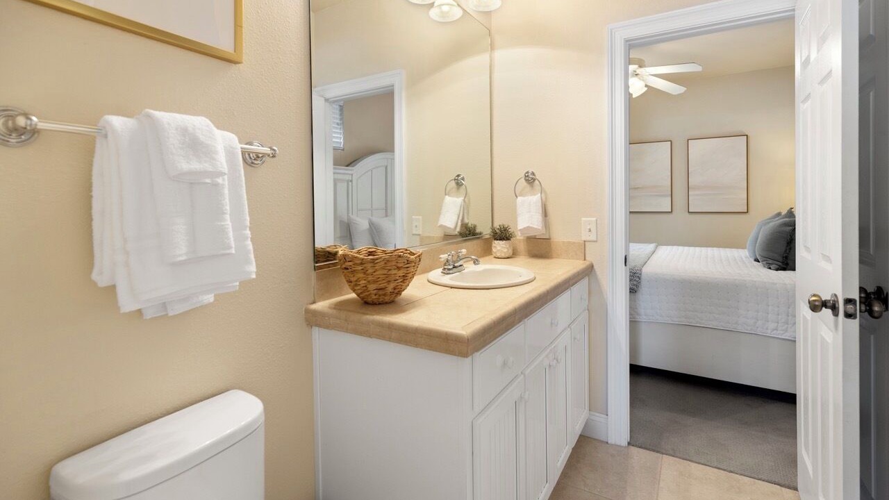 Photo of Bathroom in Summer Breeze