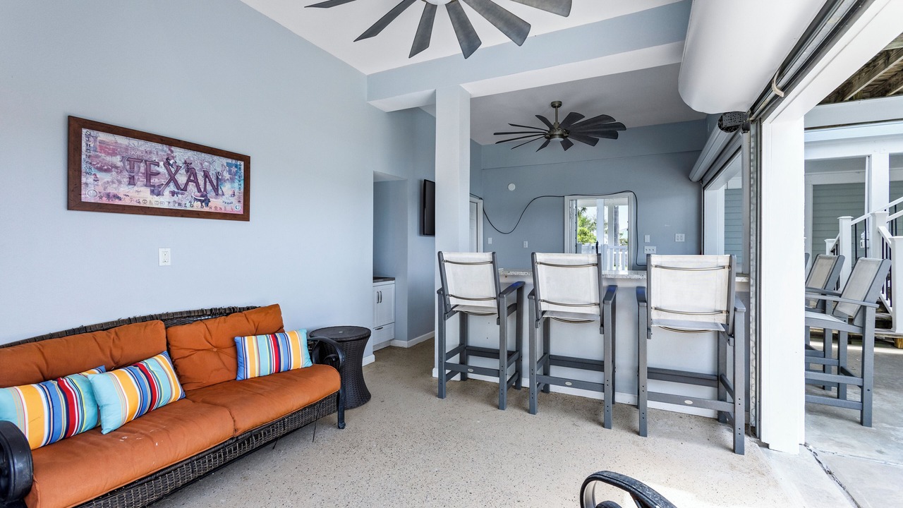 Photo of Livingroom in Jamaica Beach