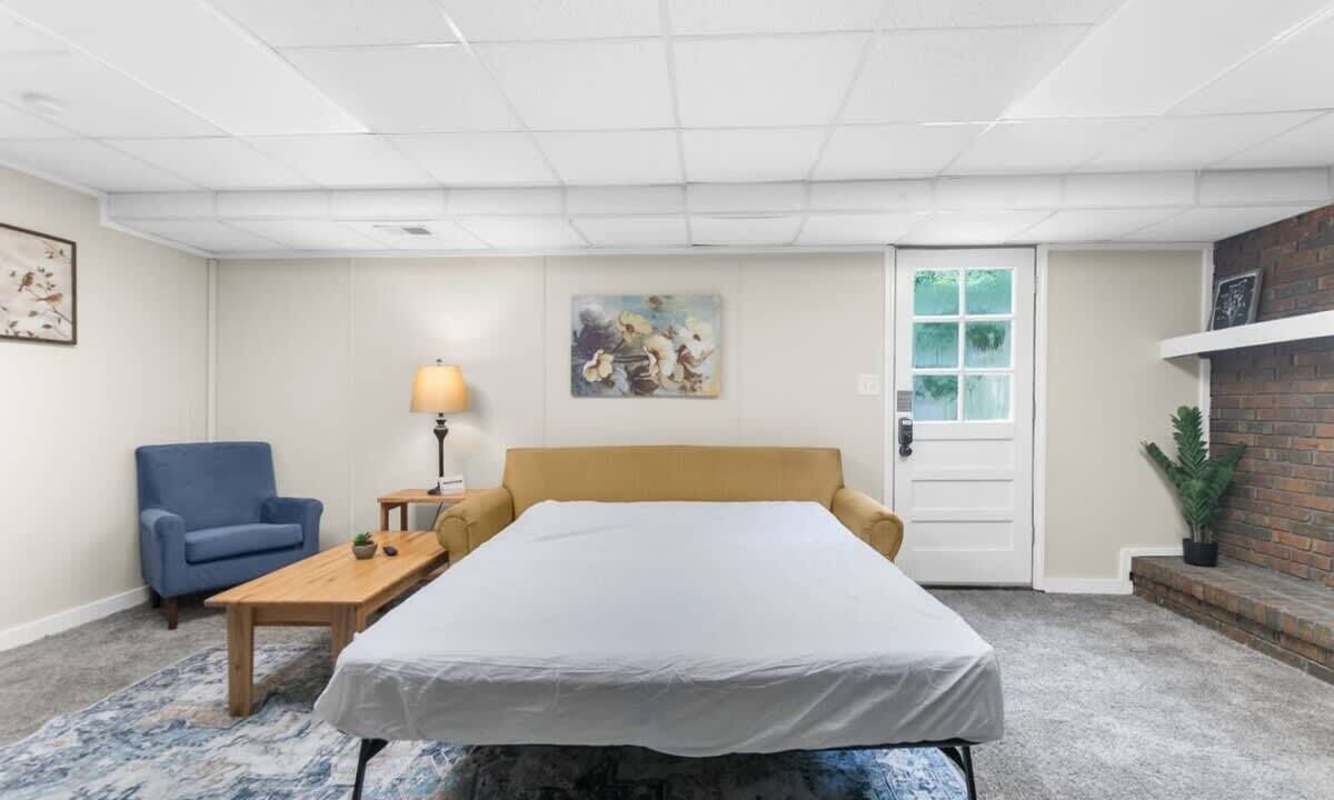 Photo of Bedroom in Forestdale