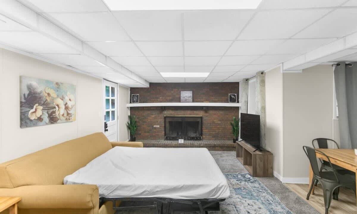 Photo of Bedroom in Forestdale