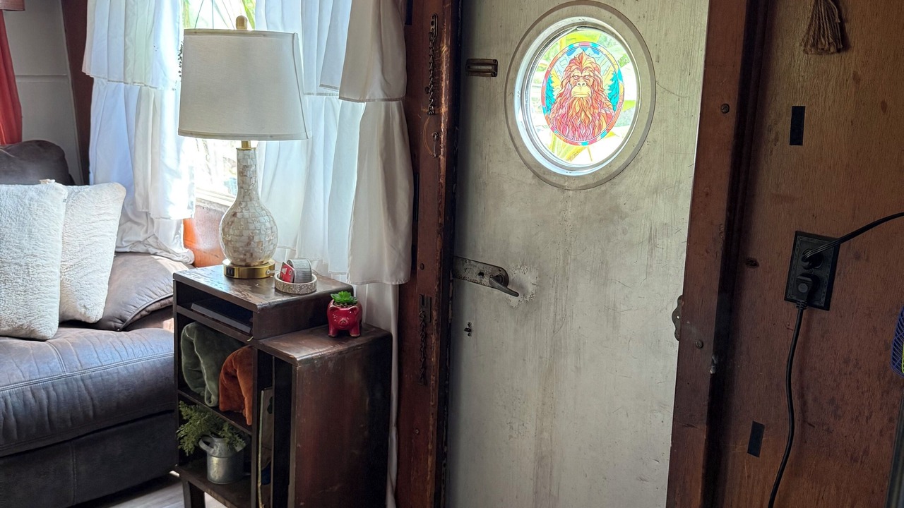 Photo of Livingroom in Foley
