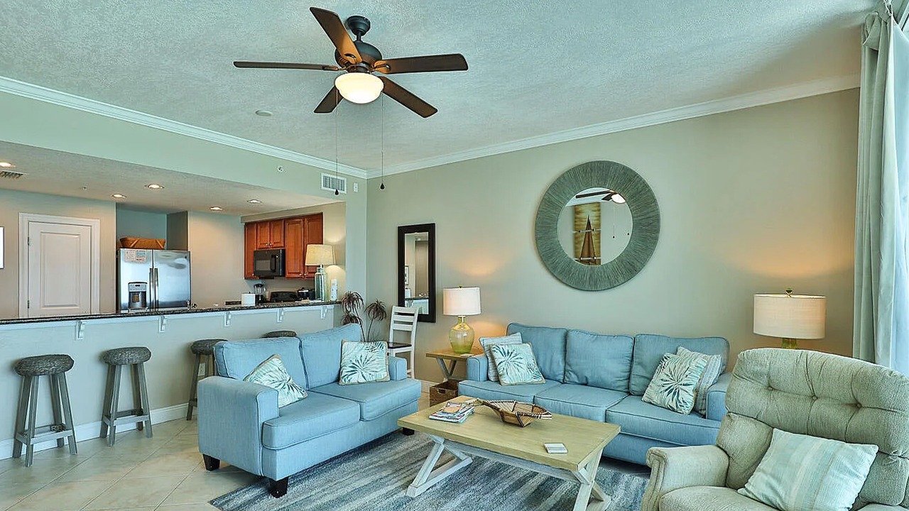 Photo of Livingroom in Summer Breeze