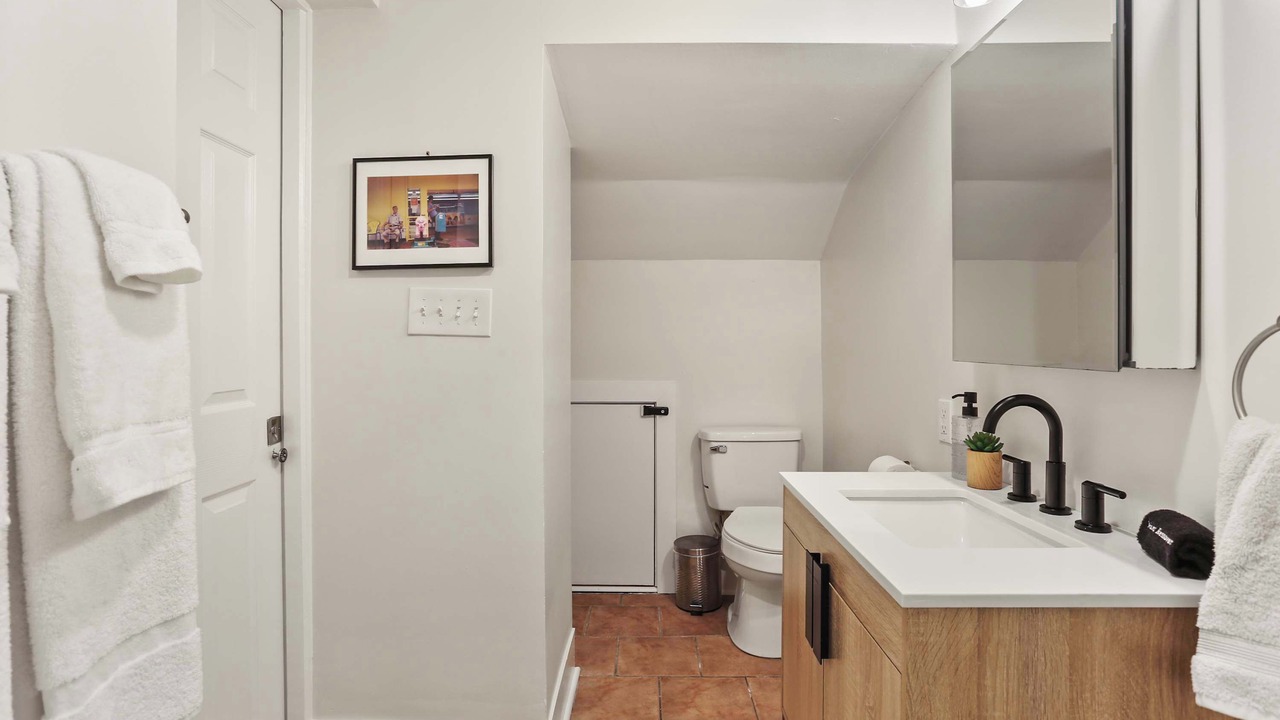 Photo of Bathroom in Leonidas
