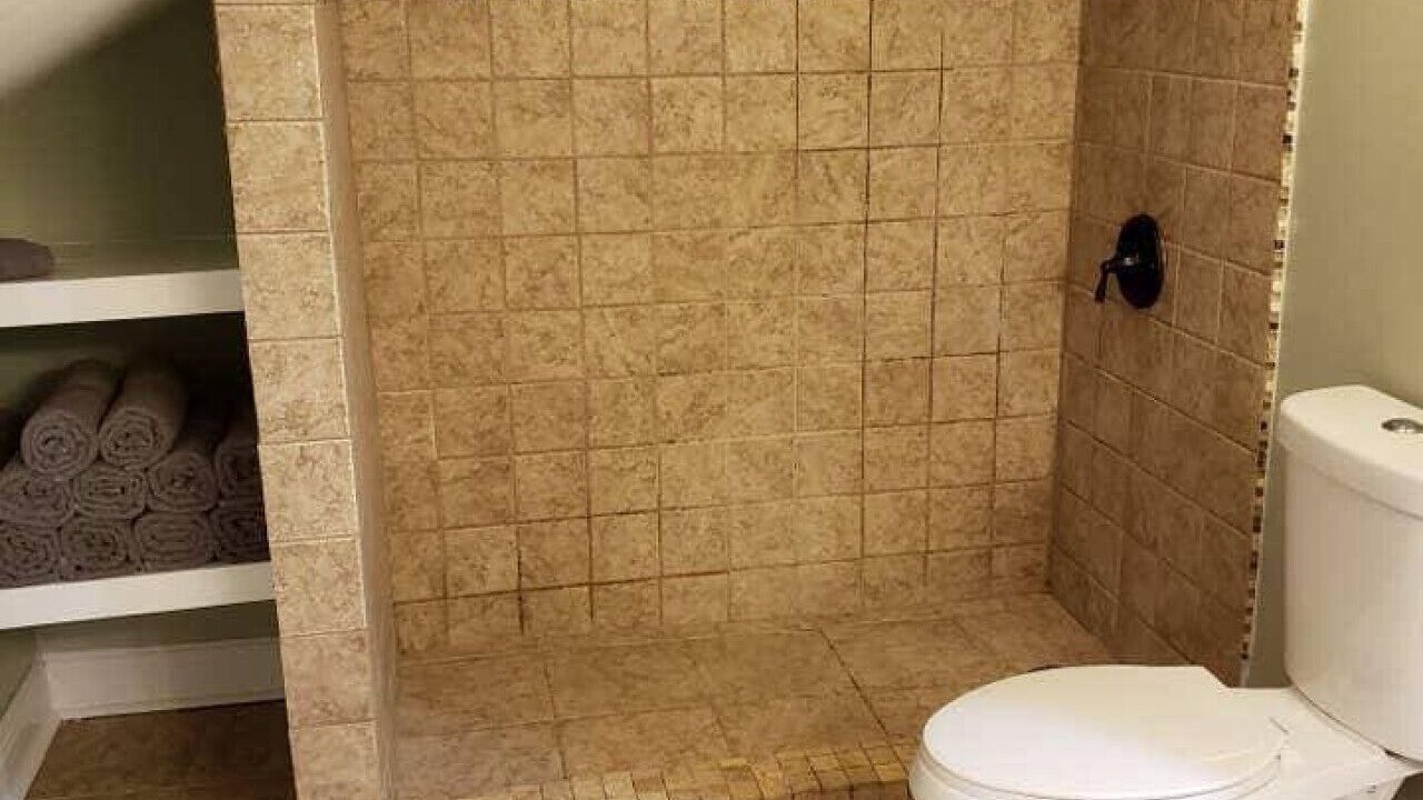 Photo of Bathroom in Algiers Point