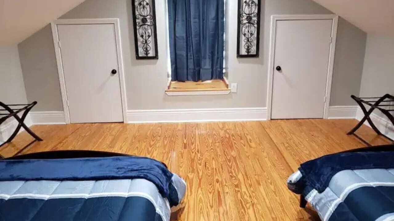 Photo of Bedroom in Algiers Point