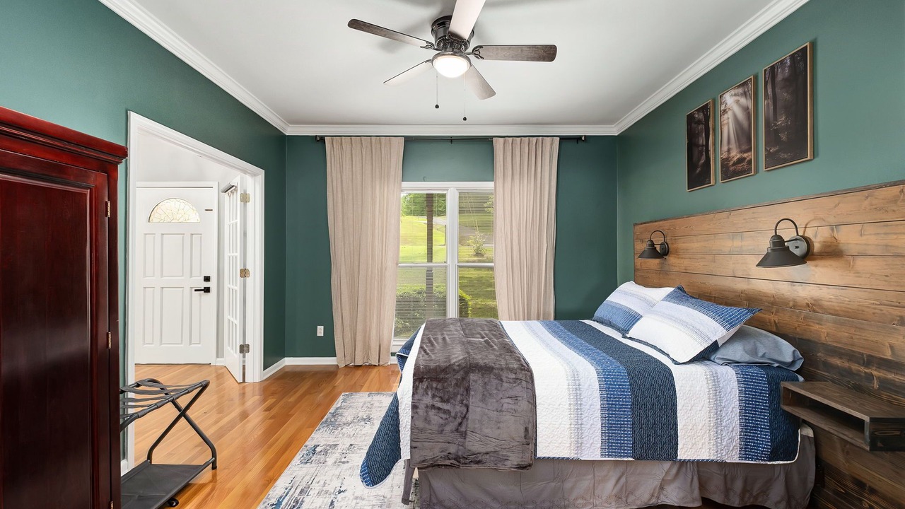 Photo of Bedroom in Crane Hill