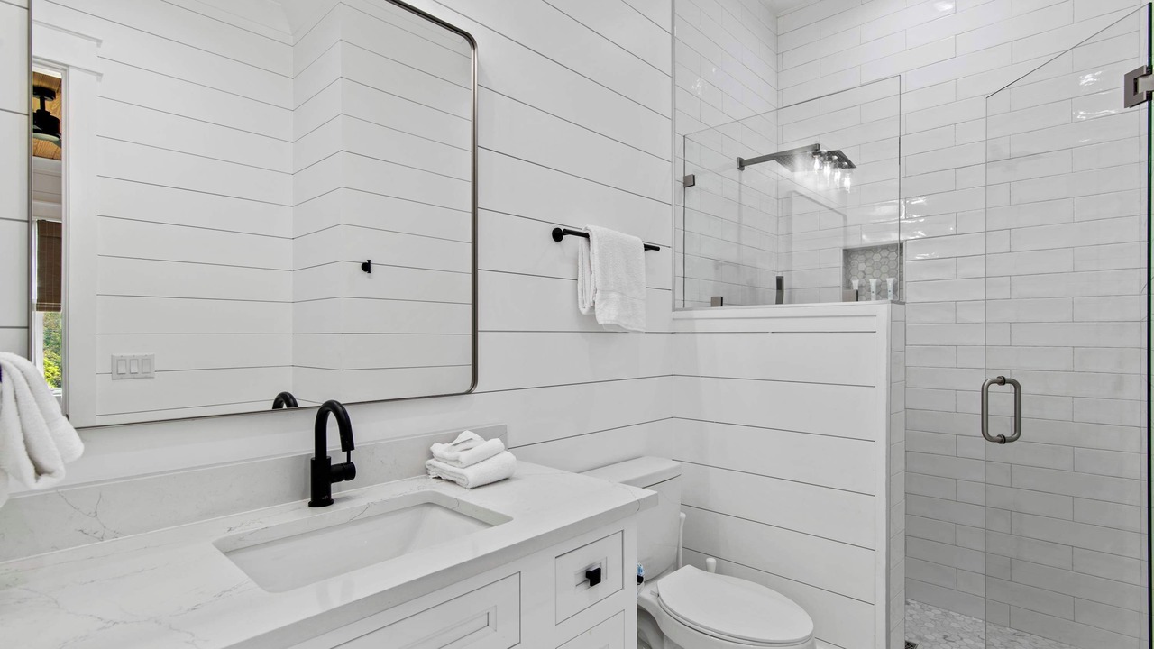 Photo of Bathroom in Dune Allen Beach