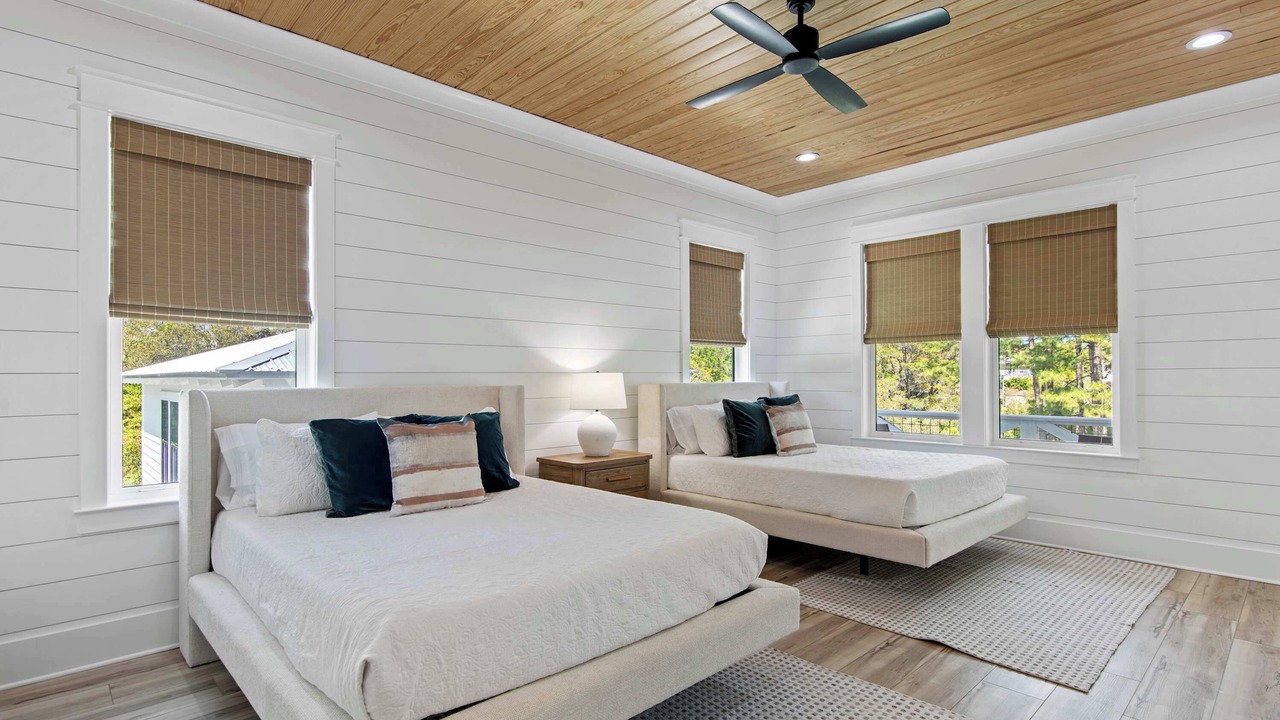 Photo of Bedroom in Dune Allen Beach