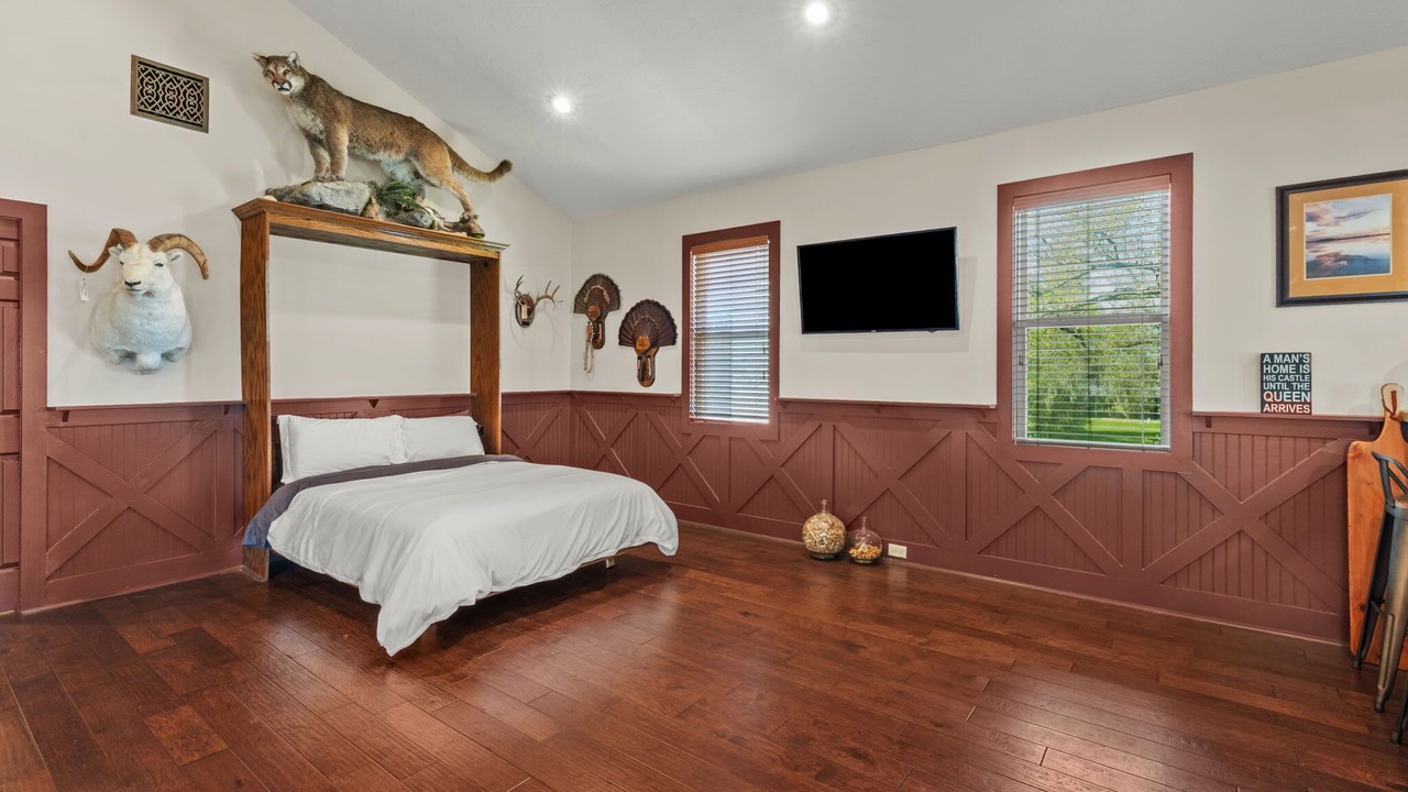 Photo of Bedroom in Sulphur