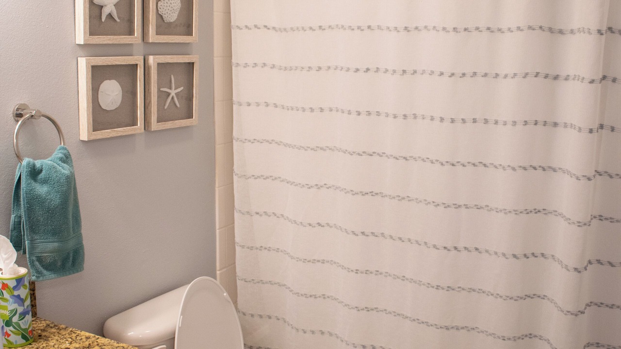Photo of Bathroom in Gulf Park Estates