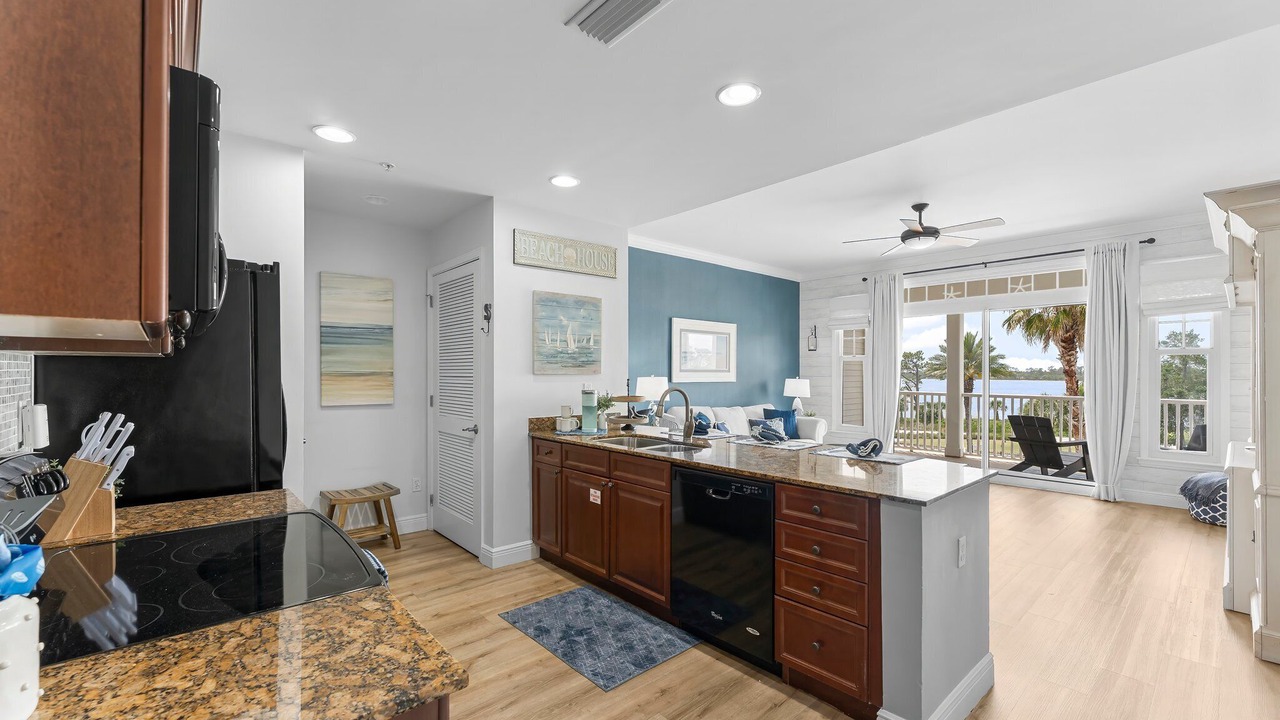 Photo of Kitchen in Upper Grand Lagoon