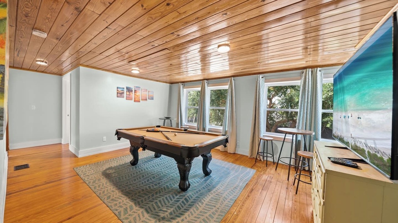 Photo of Bedroom in Laguna Beach Estates